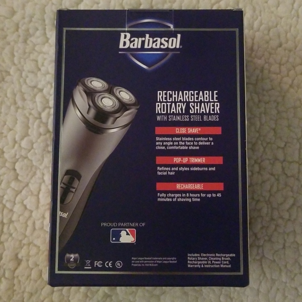 Barbasol Rechargeable Shaver - Picture 2 of 2